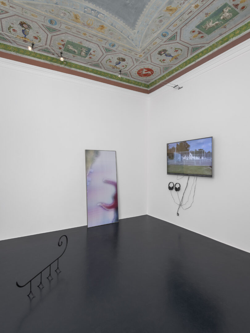 Knowing Bodies. Group exhibition with Simone Forti, Steffani Jemison, Lenio Kaklea, Marta Margnetti, Katja Schenker, Jeanne Tara, Juliette Uzor and Isaac Chong Wai. Museo Casa Rusca, Locarno. Curated by Gioia Dal Molin. Photo: Cosimo Filippini 2025